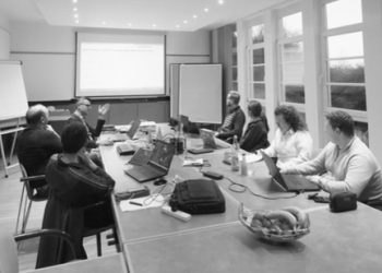 Team der Brenz.schule bei der 5. Klausurtagung am 22.11.2025 – zum Thema Projektunterricht und Sponsoring mit dem erweiterten Team, für die christliche Grundschule im Hohenlohekreis