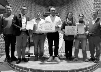 Freie Johannes Brenz Schule Hohenlohe christliche Grundschule – Vertreter des Trägervereins Lukas 1816 e.V. bei der offiziellen Aufnahme in den VEBS in Brüssel 2026